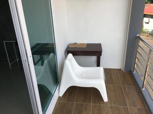 Double Room with Balcony image 10