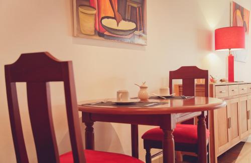 Ресторан, Hotel Adagio in Либревиль