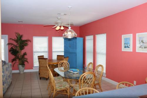 Wit's Inn Home - main image