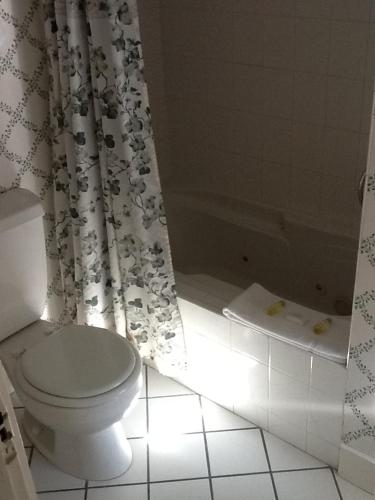 Clarkeston Inn – Newport, RI