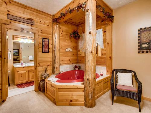 Wild At Heart Cabin - image 5