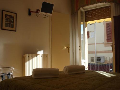 Hotel Ely - image 5