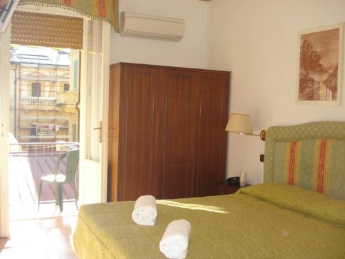 Hotel Ely - image 7
