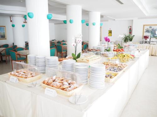 Oasiclub Hotel - image 14