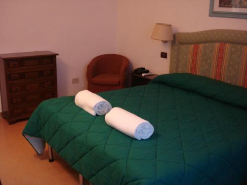 Hotel Ely - image 10