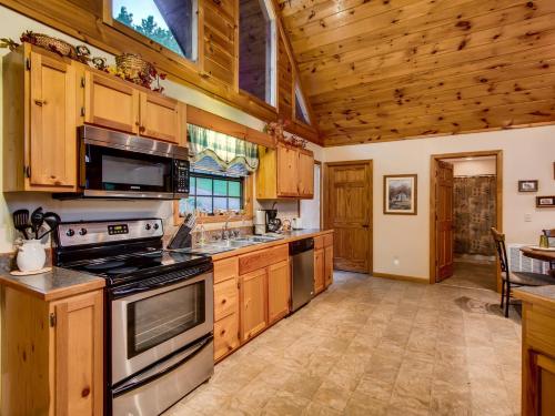 Misty Meadows Cabin - image 5