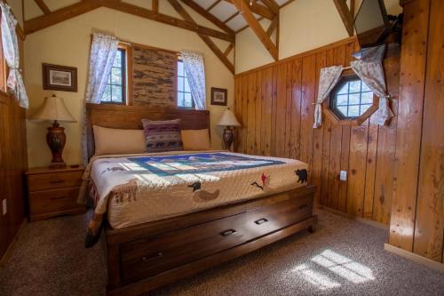 Henrys Hideaway Home - main image