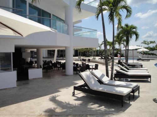Apartment with Sea View image 4