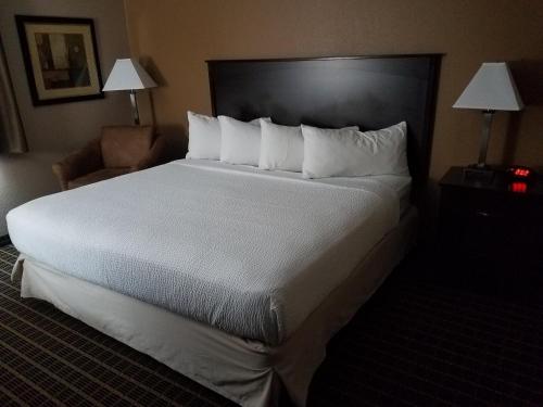 Americas Best Value Inn And Suites Bismarck