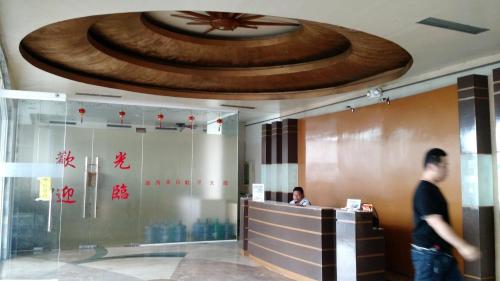 Front desk [24-hour]