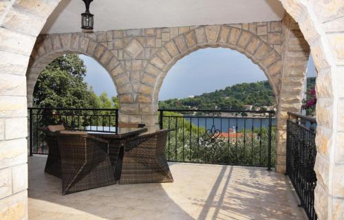 Seaside apartments with a swimming pool Rogac Solta - 5183 - image 7