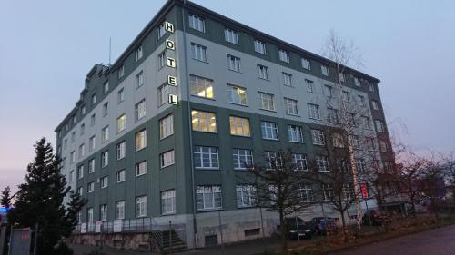 Hotel S-centrum Děčín - image 12