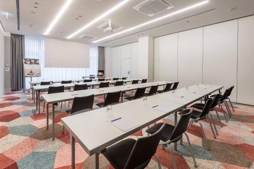 Mercure Hotel Wiesbaden City - image 8