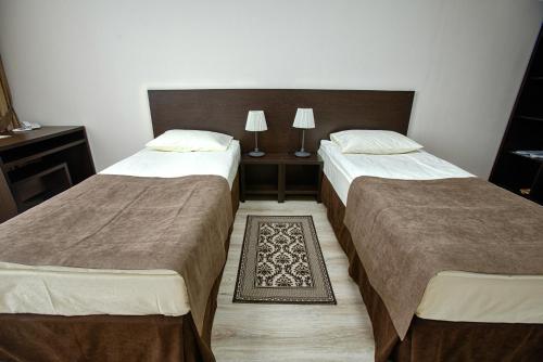 West Hotel