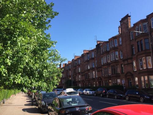 Scotstoun 1 Bed Flat - image 10