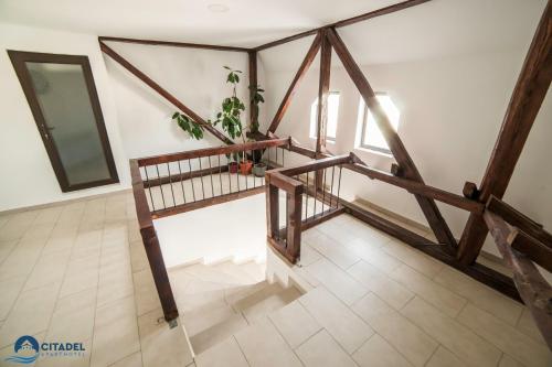 Citadel Aparthotel - image 10
