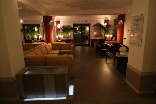 Hotel Metropole Suisse - image 12