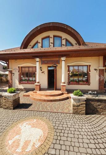 Hotel Elefant - image 8