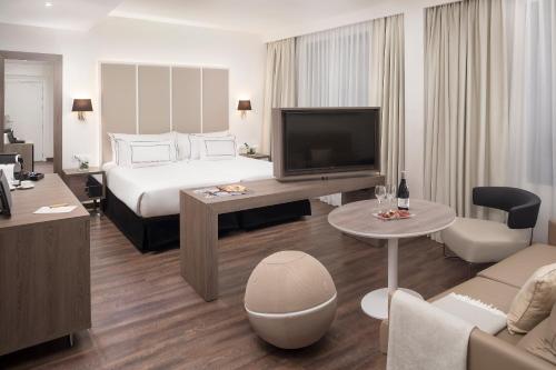 room detail thumbnail 0