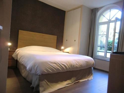 Les Carmes - image 4