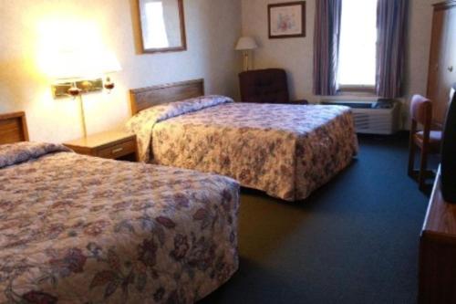 State Line Inn in Hagerstown, USA