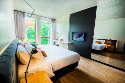 room detail thumbnail 0