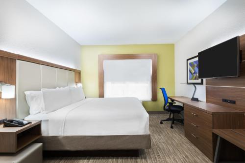 Holiday Inn Express & Suites - Columbus Airport East, an IHG Hotel in Columbus, USA