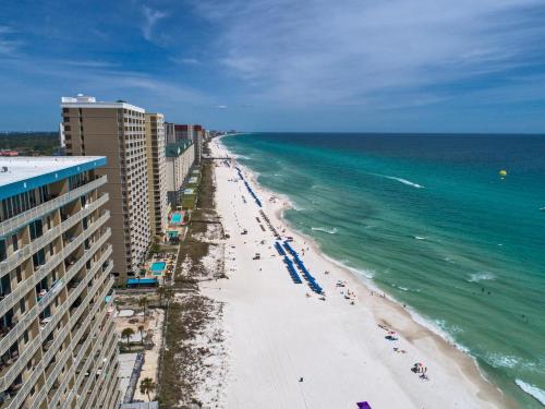 Majestic Beach Towers Resort–Tower 2 by Panhandle Getaways - main image