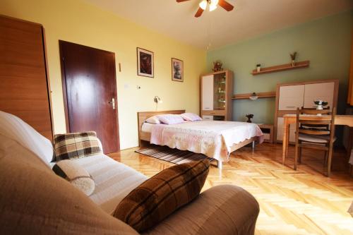 Apartments Mira - image 11