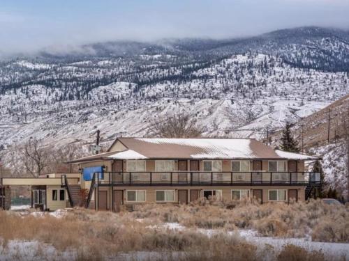 Riverside Motel Cache Creek