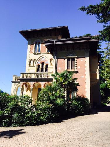 Villa Castiglioni Luxury Apartment - Accommodation - Laglio
