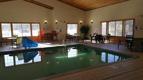Country Inn Walker - image 2