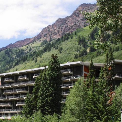 The Lodge at Snowbird - Accommodation - Alta