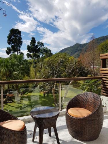 Around The Tree Manor in Shitan Township