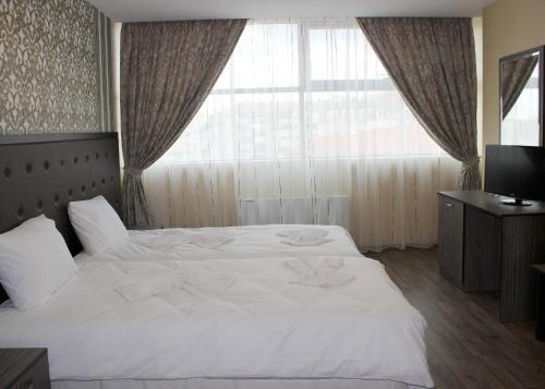 Family Hotel Silistra - image 8