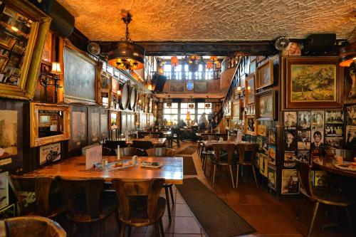 Faciliteiten, Hotel und Restaurant Lowenbrau Koln in Cologne