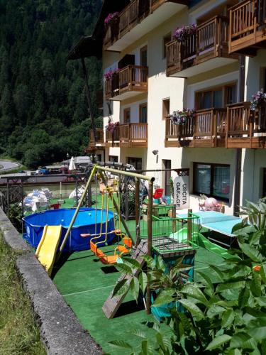 Hotel Ortles Dolomiti Walking & Spa