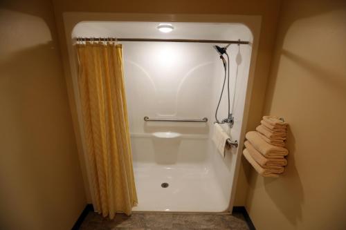 Sandhills Guest House Motel - 화장실