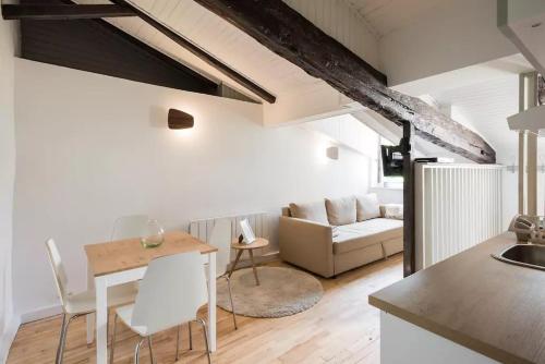 Le Couvent de Fourvière - Vieux Lyon Room Type - One-Bedroom Apartment