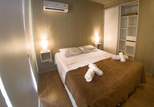 2 bedrooms, 4 beds