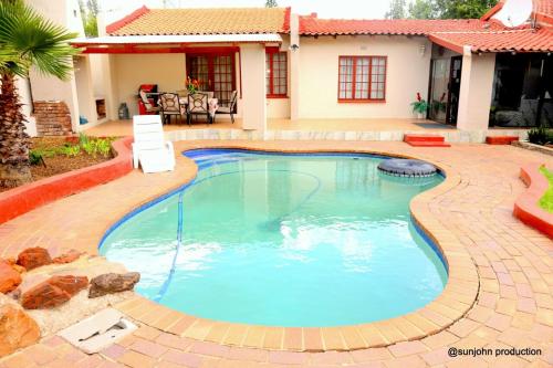 Зовнішній вигляд готелю, Harmony Guest House in Нельспруйт