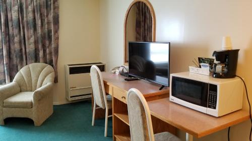Western Budget Motel Cold Lake in 冷湖