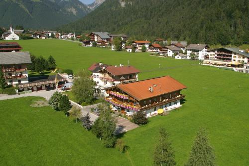 Appartement Frühstückspension Landhaus Karwendel