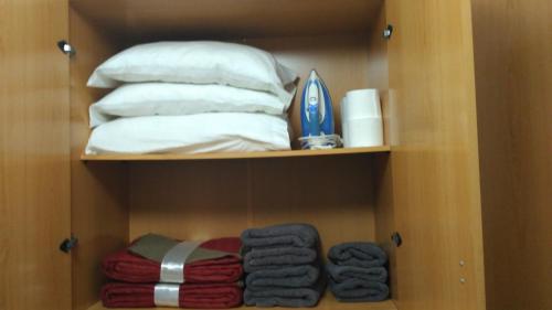 One-Bedroom Apartment image 7
