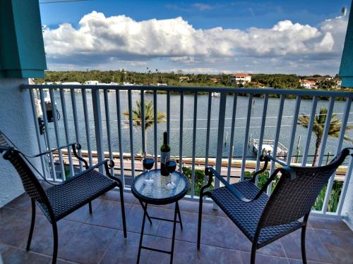 West Coast Vista 3E Bay View Condo 442 - image 7
