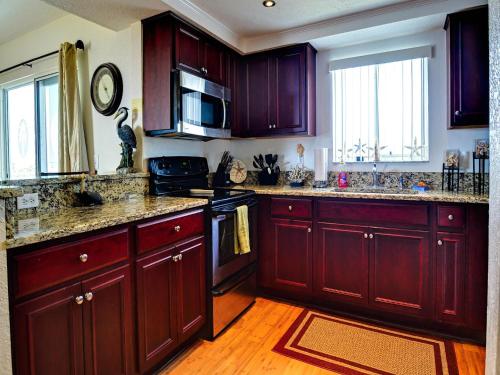 West Coast Vista 3E Bay View Condo 442 - image 9