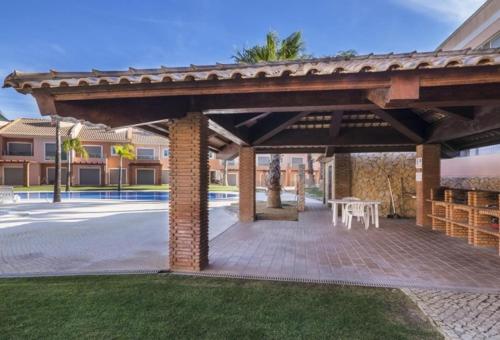 Stylish brand new villa