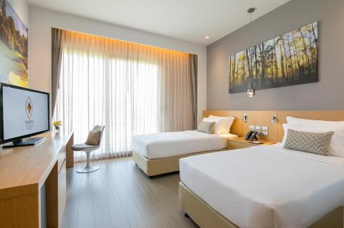 room detail thumbnail 1