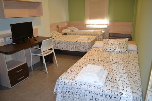 Triple Room with Bathroom