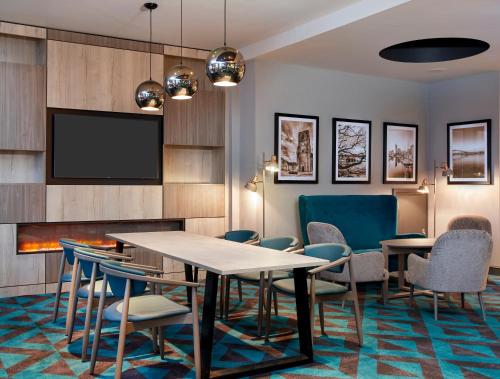 Jurys Inn Southampton - image 10